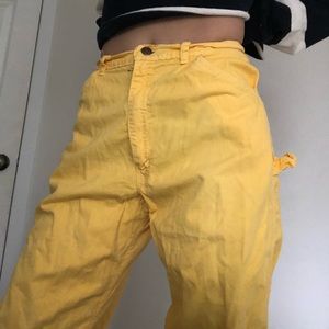Sick vintage yellow cargo pants